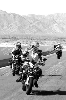 media/Apr-10-2022-SoCal Trackdays (Sun) [[f104b12566]]/Around the Pits/